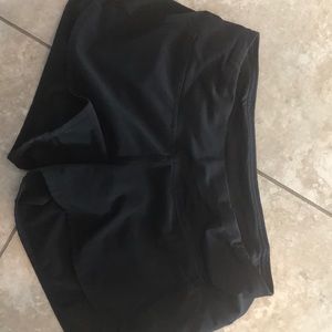 Lululemon black jogging shorts